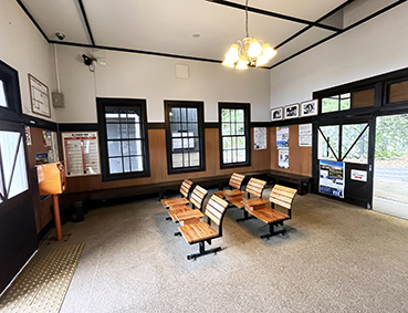 �m��� �H�̉w