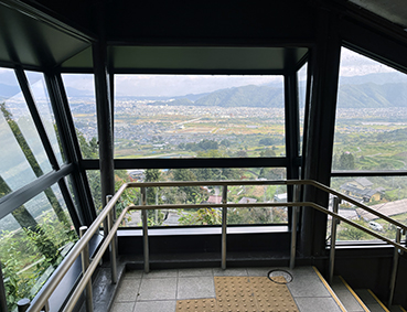 �m��� �H�̉w