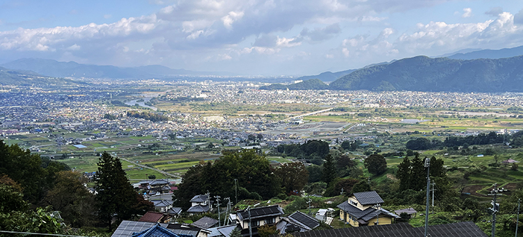 �m��� �H�̉w