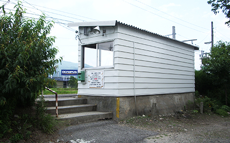 ���܌B�|�w