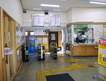 豊科駅