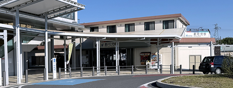 ������ ���w