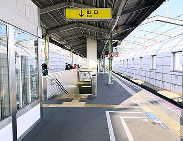 �R�z�� �h�{�w