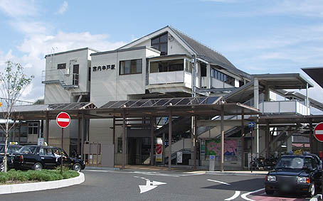 �{�����ˉw