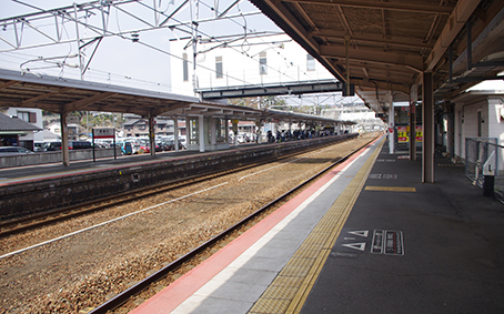 �{�����w