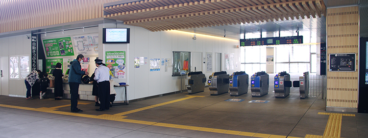 ���L���w