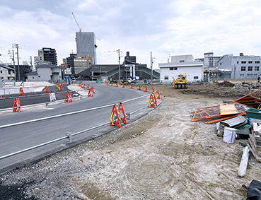 �R�z�� ���L���w