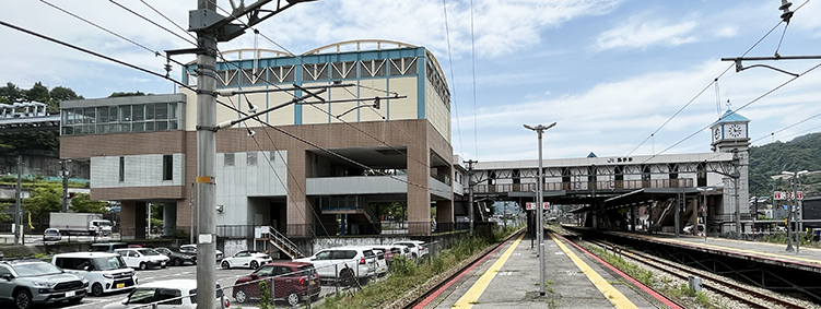 �R�z�� ����w