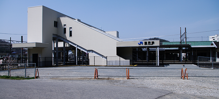 ���ˉw���