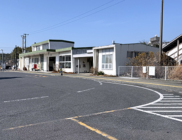 �R�z�� �c�z�{�w