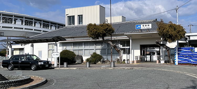 �R�z�� ����w