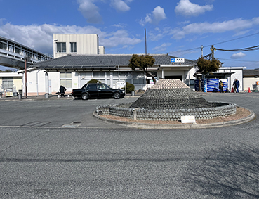 �R�z�� ����w