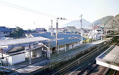 �R�z�� �x�C�w