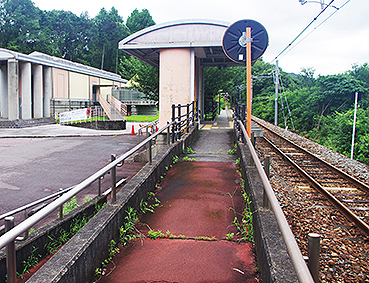 日本へそ公演駅