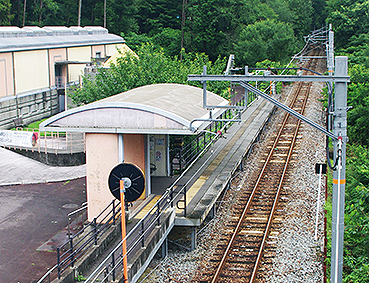 日本へそ公演駅