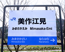 ����]���w