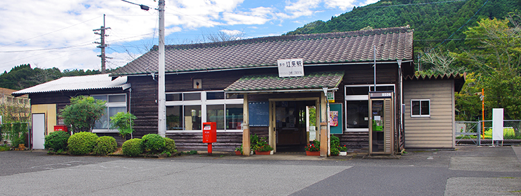 ����]���w