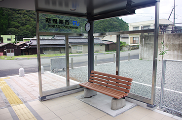 ���I���w