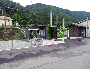 ���I���w