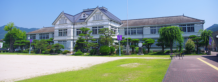 旧 遷喬尋常小学校