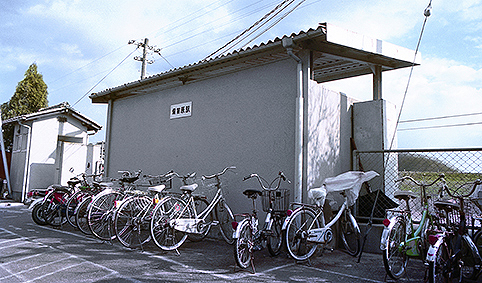 ���O���w