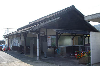 ���O��{�w