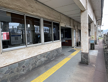 �|���� ���w