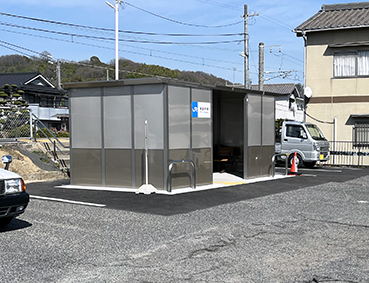 ������ ���c���w