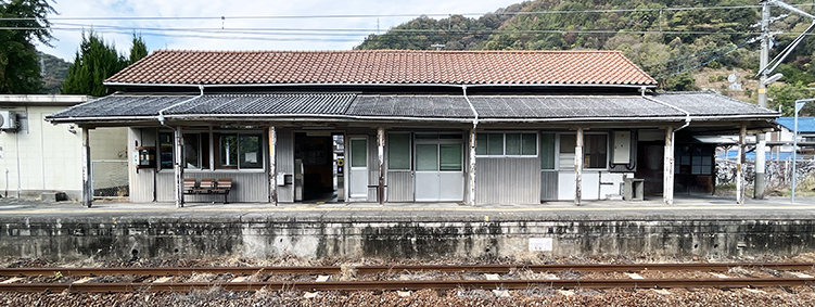 ���� ���|�K��