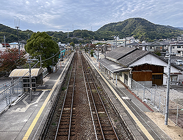 ���� �m���w ���w��