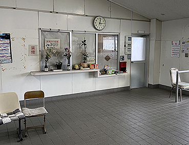 ���� �m���w ���w��