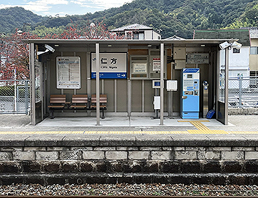 ���� �m���w ���w��