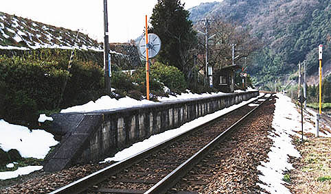 �R���� ��R�w