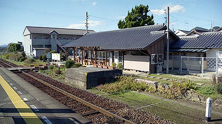 �R���� �{��w