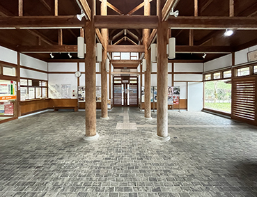 �R���� �����w