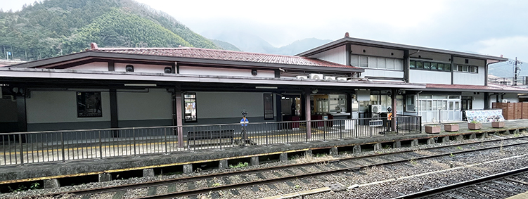 �R���� �Øa��w