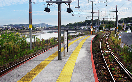 ����c���E�ڏo�w