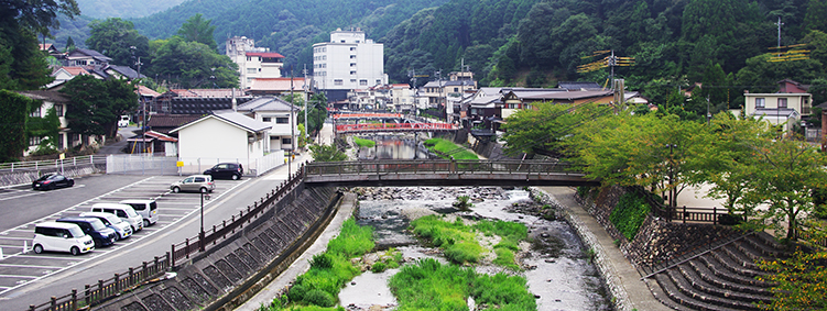 ���哒�{�w