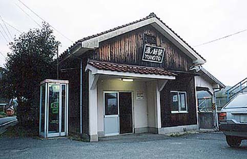 ���m���w