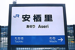 �������w