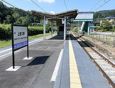 �R�A�� ���v��w