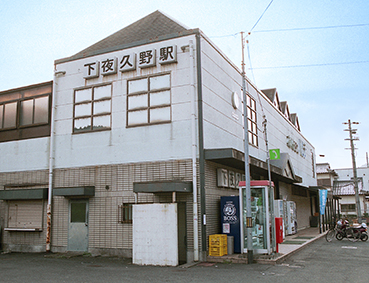 ����v��w