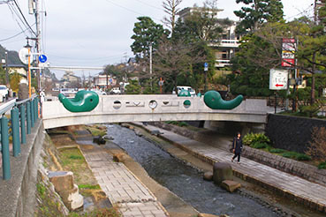 �ʑ�����w