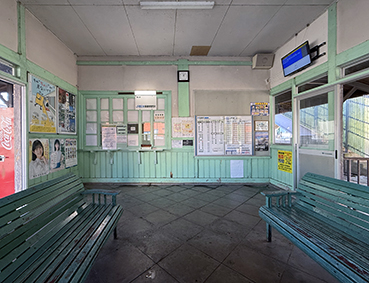 �R�A�� �{���w