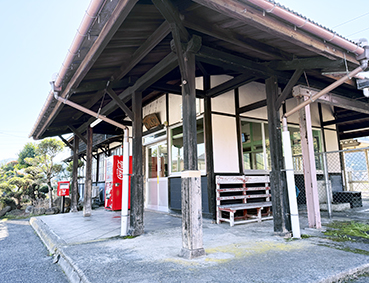 �R�A�� �{���w