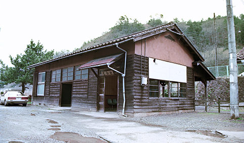 �^�q�w ���w��