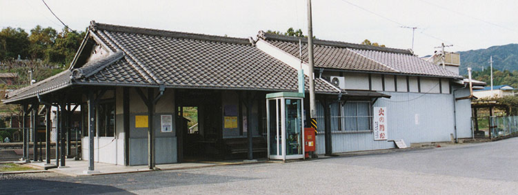 ���P���w