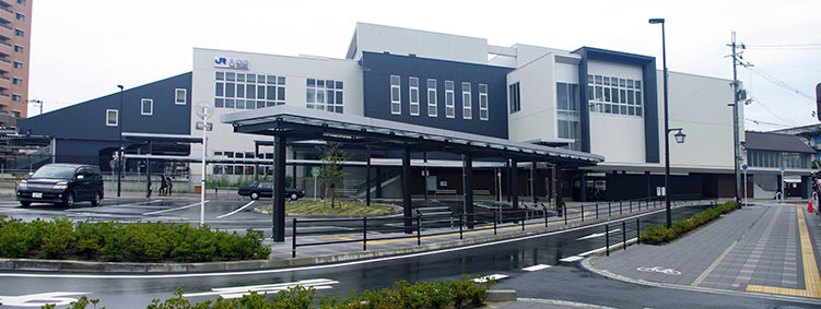 八尾駅