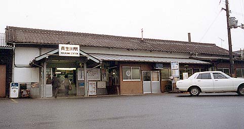 �M����w ���w��