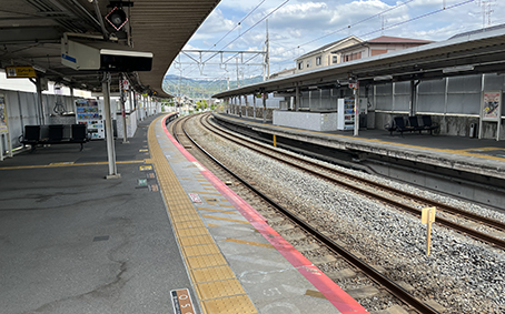 �ޗǐ� JR���q�w